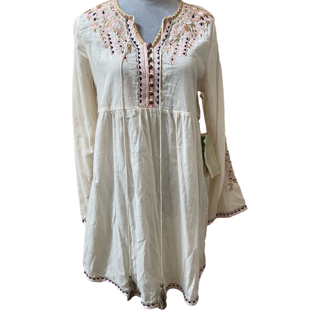 Aratta Cream Fabric with Pink Blue Embroidery New
